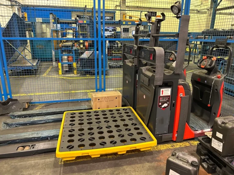 BSLBATT LiFePO4 forklift battery solution for Linde electric forklifts in Serbia (5)