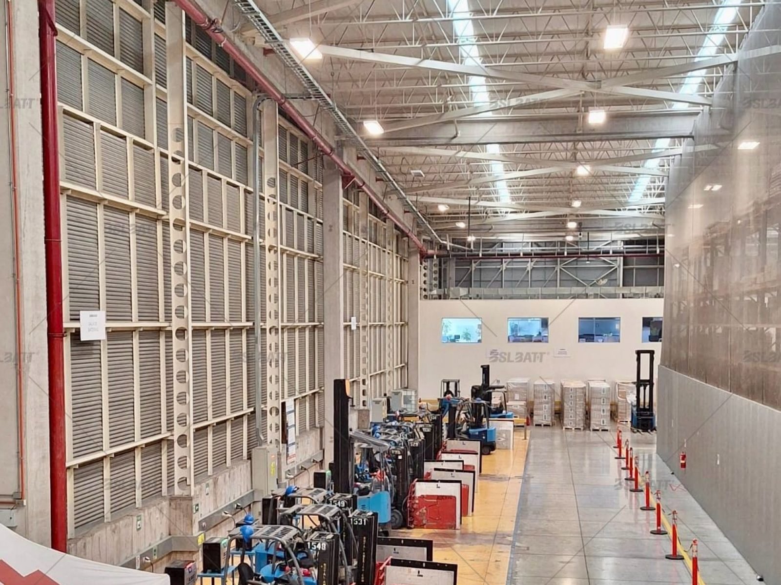 Fleet of 18 Crown Lift Trucks Upgraded with BSLBATT Lithium Batteries for Extended Shifts